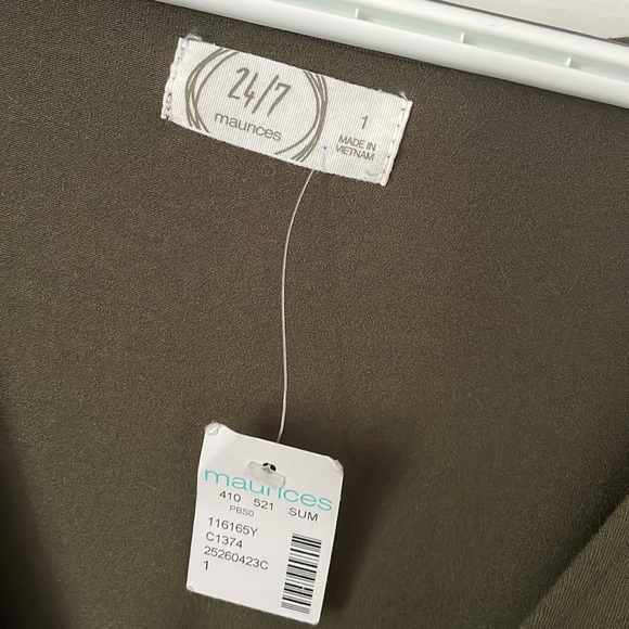 Maurice’s shorts romper - olive - Picture 3 of 4